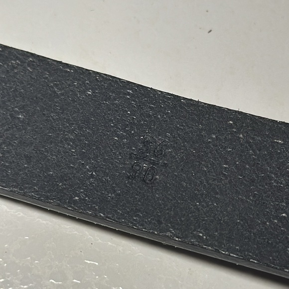 Fendi Black Leather Belt Unworn size 36/90 AUTHENTIC AND BRAND NEW CONDITION - Picture 8 of 10